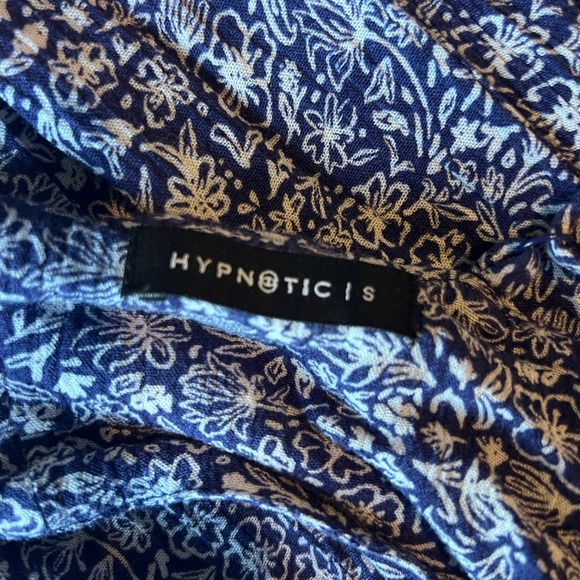 Hypnotic Women’s Floral Blue Smocked Front Jumpsuit - Picture 4 of 4